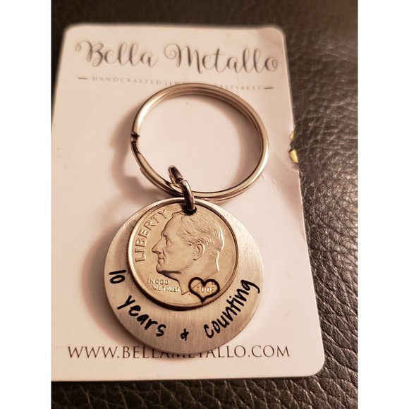 10 Years and Counting Dime (2008) Keychain Keyring Anniversary Bella Metallo - Picture 1 of 6